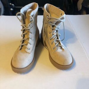 DIVIDED Tan, Lace Up, Combat BOOTS WOMENS SIZE 5.5US/36 Euro
